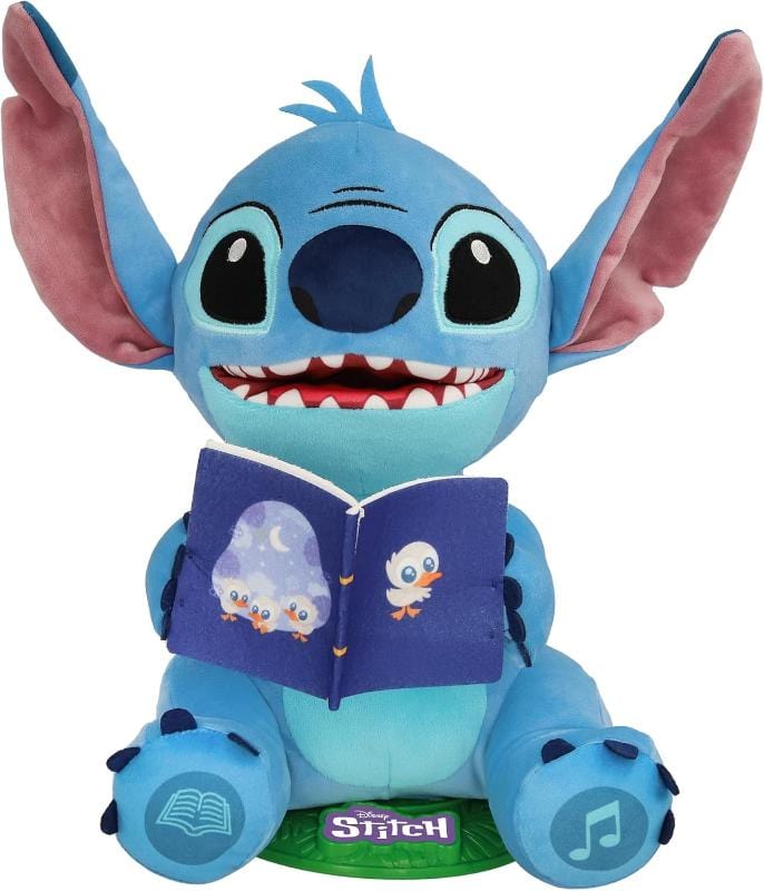 Animali Interattivi Stitch Storyteller di Lilo & Stitch, Peluche Raccontastorie Elettronico che Canta Canzoni e Racconta Storie in Italiano, Spagnolo e Francese Stitch Storyteller di Lilo & Stitch, Peluche Raccontastorie Elettronico che Canta Canzoni e Racconta Storie in Italiano, Spagnolo e Francese